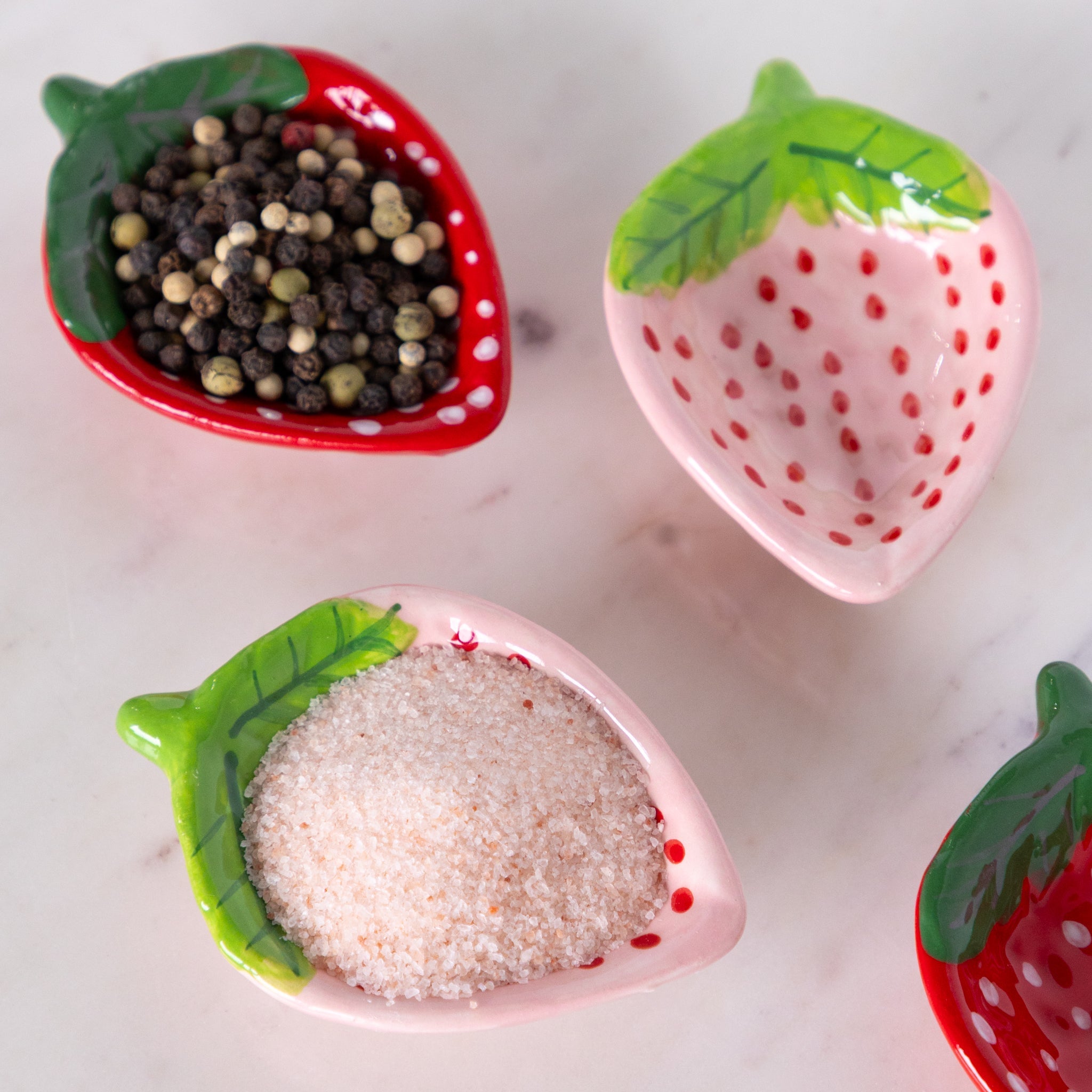 Ceramic Strawberry Shaped Dish
