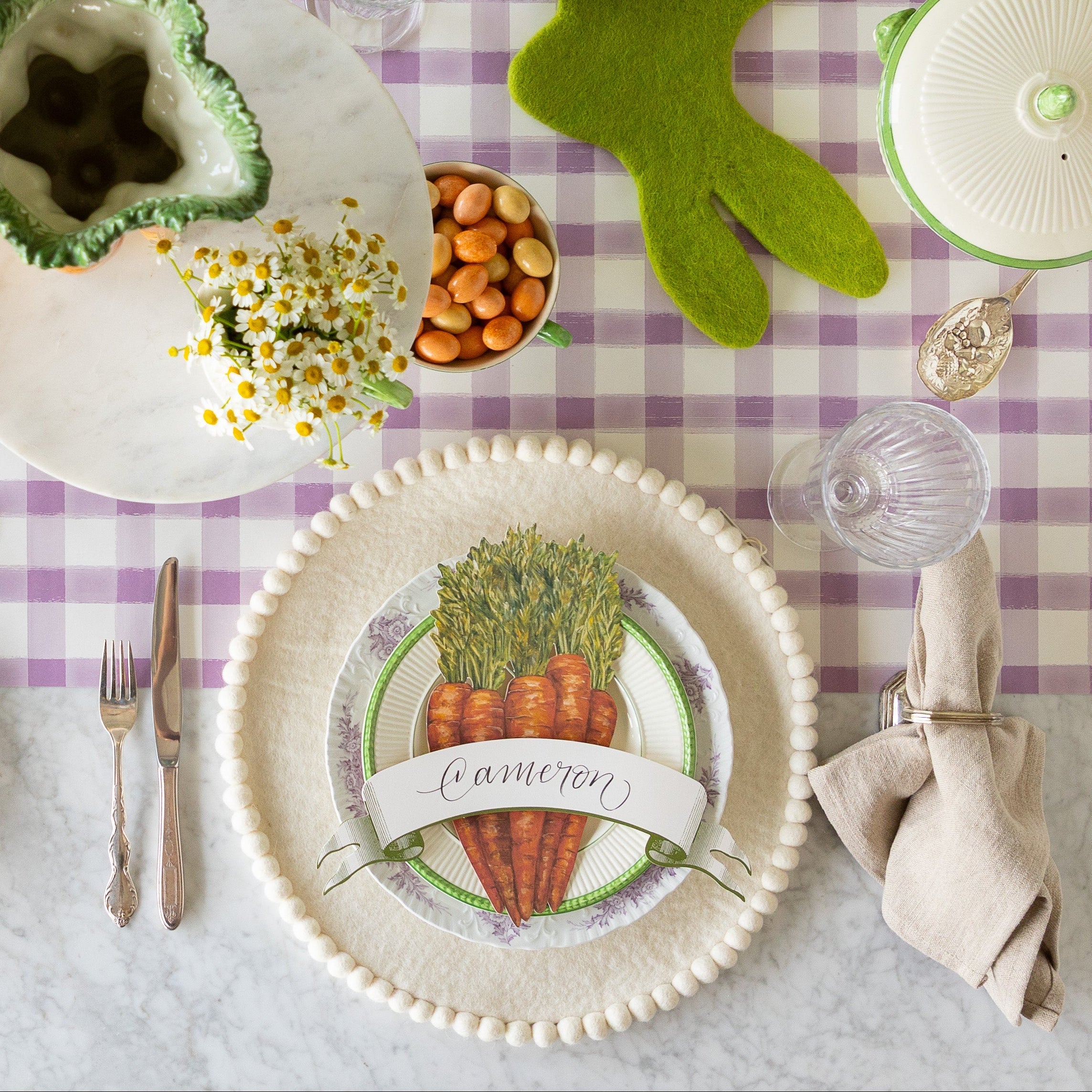 Classic Moss Banner Table Accent