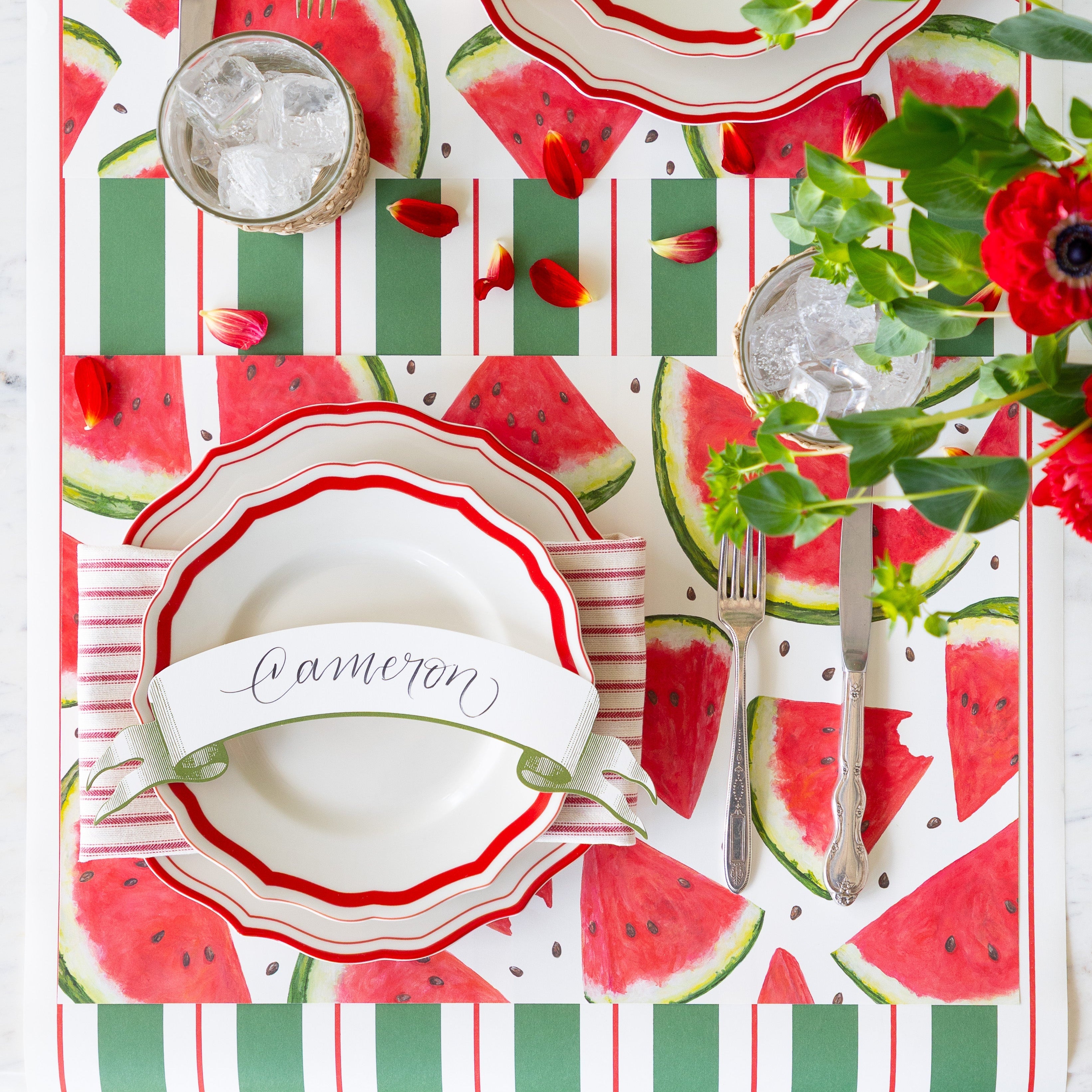 Classic Moss Banner Table Accent